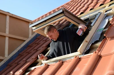 Pose de fenêtres de toit Velux à Saint-Romain-de-Surieu